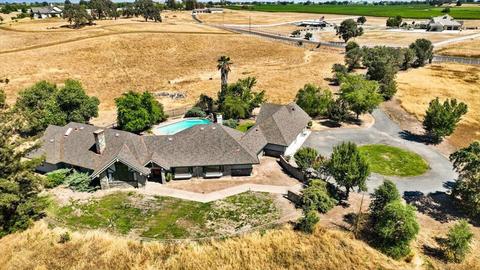 18475 E Stampede Rd, Lodi, CA 95240 photo 2