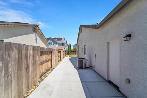 1343 Mono St, Manteca, CA 95337 photo 27