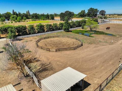 8261 Dillard Rd, Wilton, CA 95693 photo 5