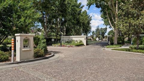 1032 Copper Park Ln, Modesto, CA 95355 photo 2