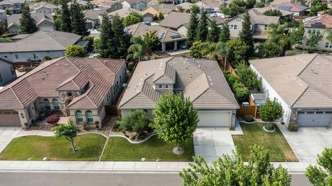 1024 Birch Run Way, Manteca, CA 95336 photo 2