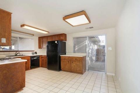 1118 L St, Davis, CA 95616 photo 11