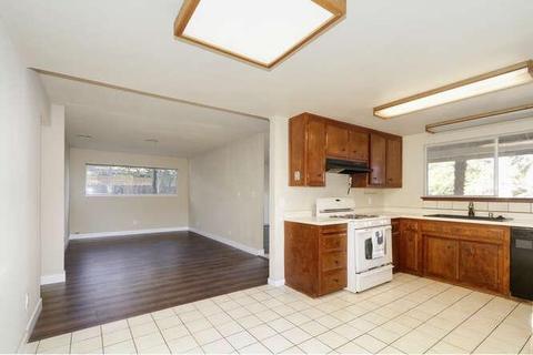 1118 L St, Davis, CA 95616 photo 13