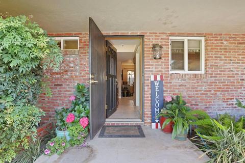 2225 Jackson St, Lodi, CA 95242 photo 3