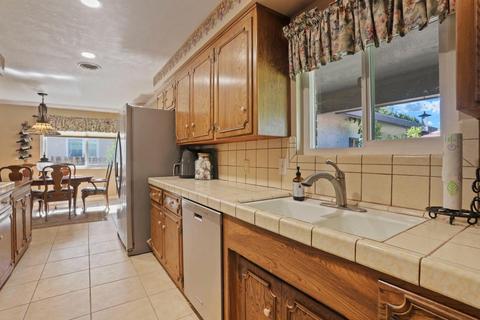 2225 Jackson St, Lodi, CA 95242 photo 6