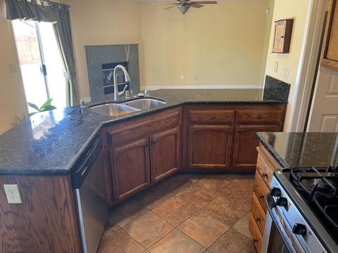 753 Parkston Ct, Modesto, CA 95357 photo 8