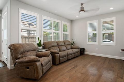 1733 Vine St, Davis, CA 95616 photo 5