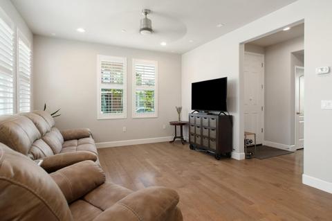 1733 Vine St, Davis, CA 95616 photo 4