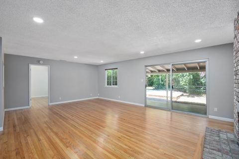 5525 Valhalla Dr, Carmichael, CA 95608 photo 11