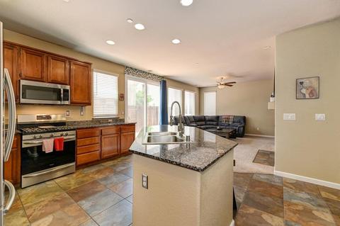 945 Courtyards Loop, Lincoln, CA 95648 photo 17