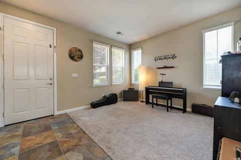945 Courtyards Loop, Lincoln, CA 95648 photo 9