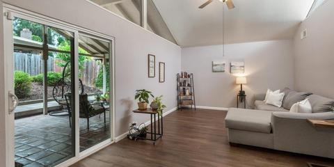 5746 Locust Ave, Carmichael, CA 95608 photo 2