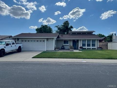 1613 Linden Dr, Ceres, CA 95307 photo 1