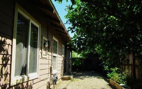 420 E St, Patterson, CA 95363 photo 4