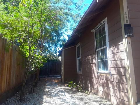 420 E St, Patterson, CA 95363 photo 3