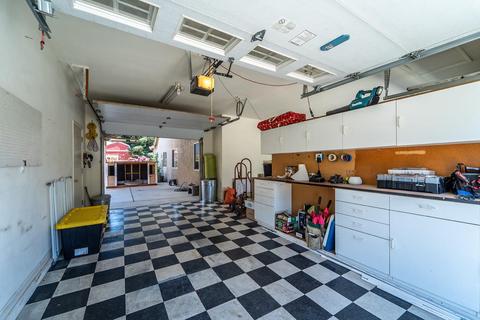 2804 W Kingman Ct, Modesto, CA 95355 photo 29