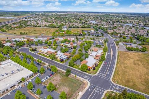 10031 E Taron Dr, Elk Grove, CA 95757 photo 82