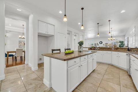 10031 E Taron Dr, Elk Grove, CA 95757 photo 4