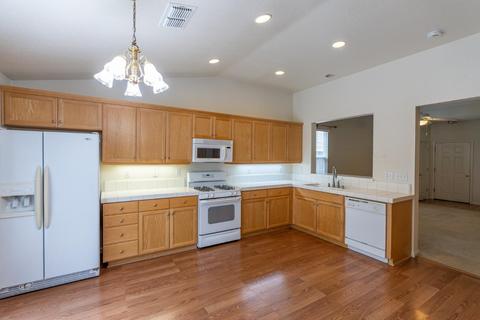 2400 Trellis Ln, Turlock, CA 95382 photo 1
