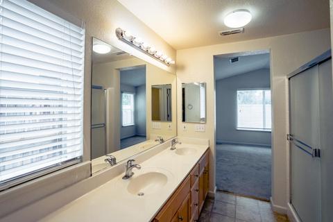 2400 Trellis Ln, Turlock, CA 95382 photo 5