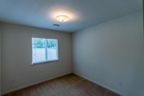 2400 Trellis Ln, Turlock, CA 95382 photo 2