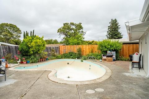 897 Quantas Ln, Hayward, CA 94545 photo 18