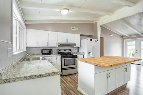 897 Quantas Ln, Hayward, CA 94545 photo 8
