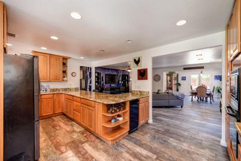 165 Robin Ct, Galt, CA 95632 photo 18