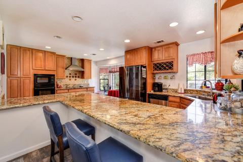 165 Robin Ct, Galt, CA 95632 photo 11