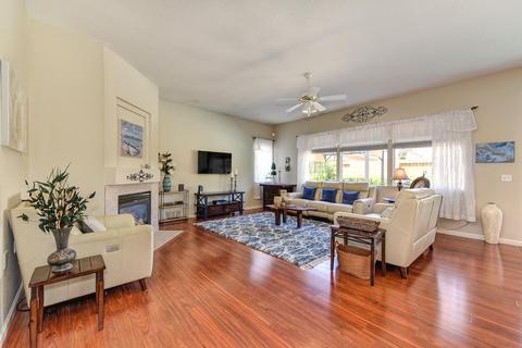 977 Caversham Way, Galt, CA 95632 photo 5