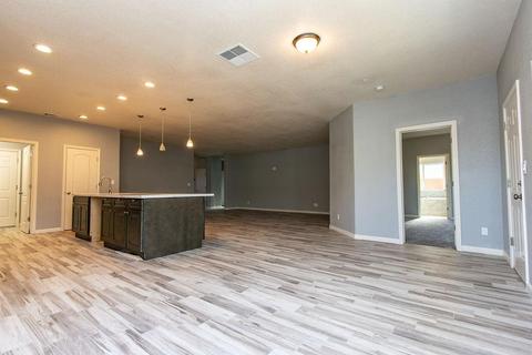 225 E Hawkeye Ave, Turlock, CA 95380 photo 9