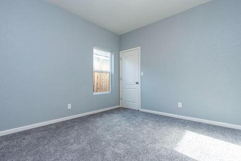 225 E Hawkeye Ave, Turlock, CA 95380 photo 21