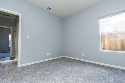 225 E Hawkeye Ave, Turlock, CA 95380 photo 19