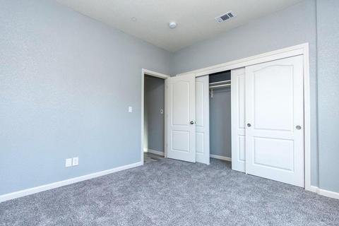 225 E Hawkeye Ave, Turlock, CA 95380 photo 14