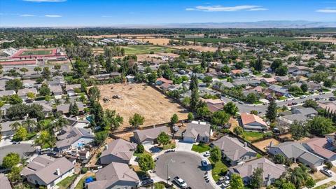 162 Yew Ct, Merced, CA 95341 photo 43