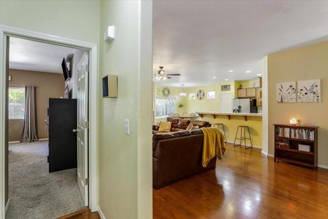162 Yew Ct, Merced, CA 95341 photo 12