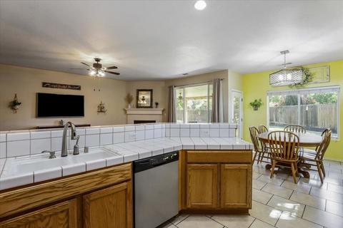 162 Yew Ct, Merced, CA 95341 photo 11