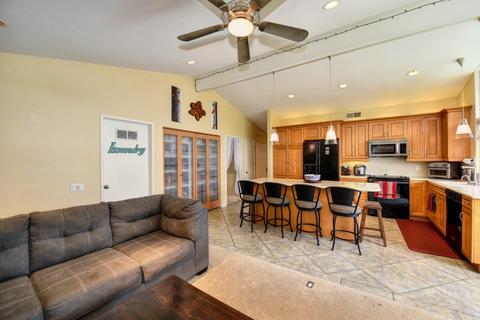 5460 Wildflower Cir, Carmichael, CA 95608 photo 26