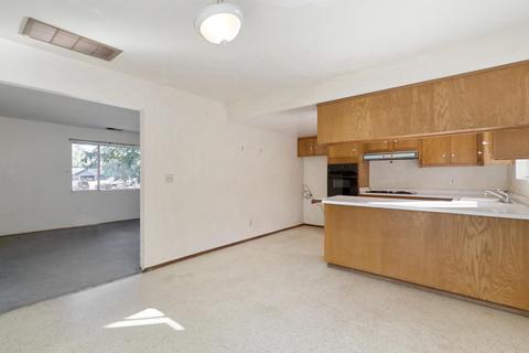 1701 Baywood Ln, Davis, CA 95618 photo 9