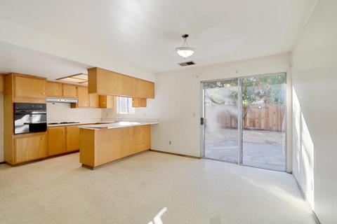 1701 Baywood Ln, Davis, CA 95618 photo 8
