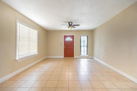 1725 Spokane St, Modesto, CA 95358 photo 8