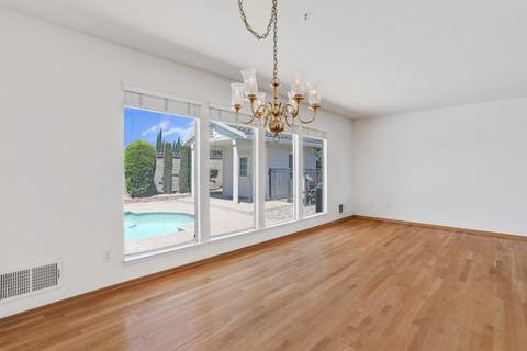 925 Dyer Ln, Modesto, CA 95350 photo 13
