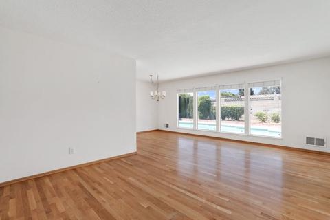 925 Dyer Ln, Modesto, CA 95350 photo 11