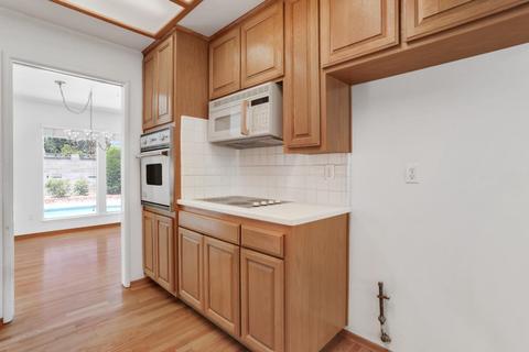 925 Dyer Ln, Modesto, CA 95350 photo 16