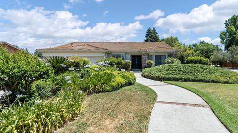 998 Independence Dr, Tracy, CA 95376 photo 3