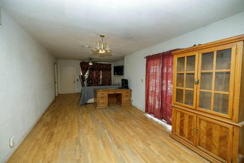 421 Leon, Modesto, CA 95351 photo 7