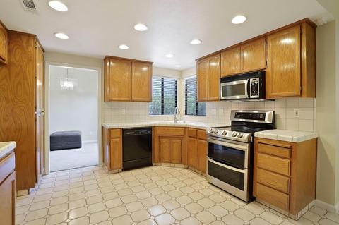 932 Gettysburg St, Turlock, CA 95382 photo 11