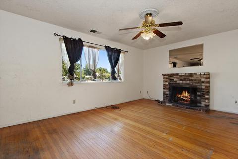 1918 Loyola, Davis, CA 95618 photo 2
