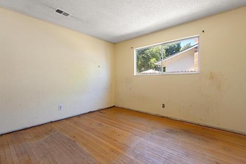 1918 Loyola, Davis, CA 95618 photo 12
