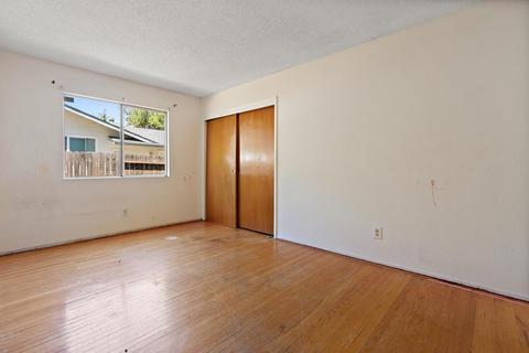 1918 Loyola, Davis, CA 95618 photo 4